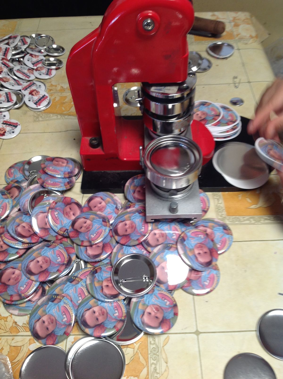 Cetak Spanduk Palangkaraya – Antar di Tempat, Cukup Online dari Rumah atau Kantor - 0851 4302 1733