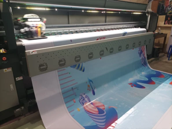 Print Cover Neon Box Backlite Fabric Tinta UV Berkualitas untuk Branding Profesional